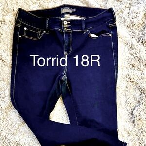 Dark denim Torrid jeans 18R